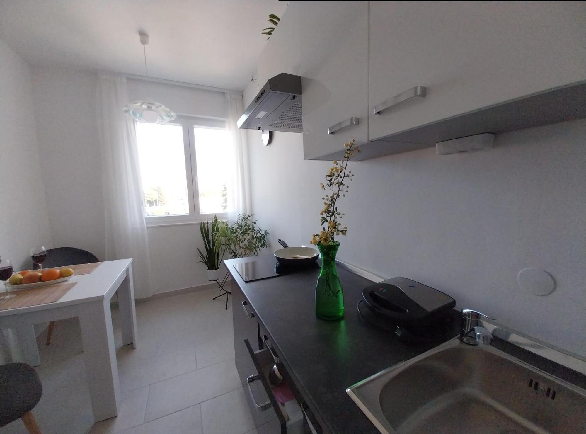 M Apartma