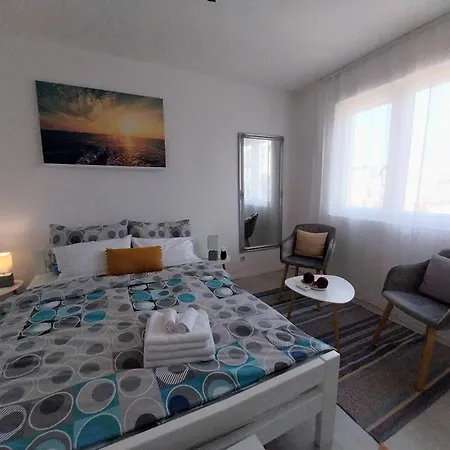 Studio M Appartement Pula Buitenkant foto